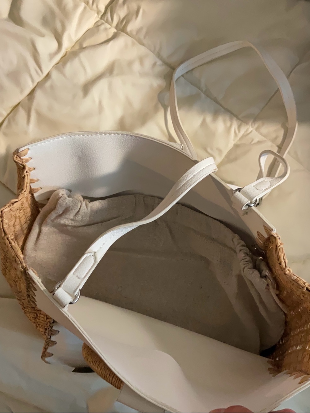 NWT Zara Cream Tote with Tan Woven Round Handles - Picture 6 of 6